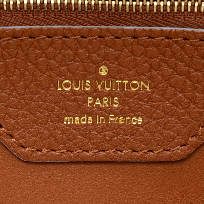 Louis Vuitton Taurillon Capucines MM Bag (SHF-k71Gmv)