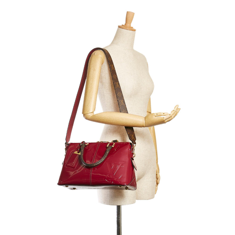 Louis Vuitton Brea MM / 3 Yr Wear & Tear + What's in my bag + OOTD