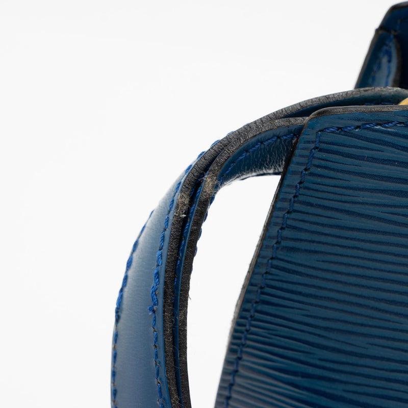 Louis Vuitton Vintage Epi Leather Cluny Shoulder Bag (SHF-19545)