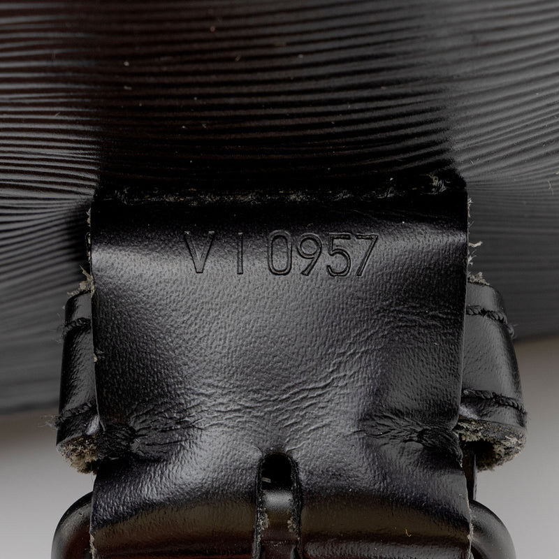 Louis Vuitton Black Epi Leather Sac a Dos Sling Bag. Very Good, Lot #58469