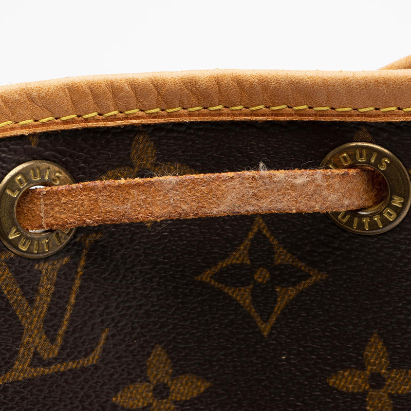 Louis Vuitton Vintage Monogram Canvas Petit Noe Shoulder Bag (SHF-IAw7 –  LuxeDH