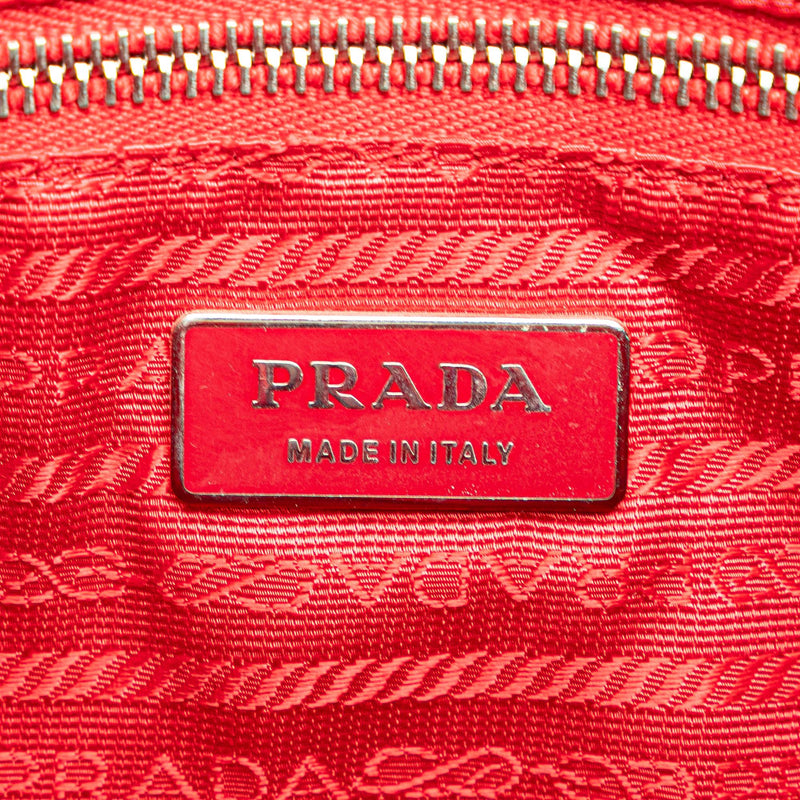 Prada Canvas Tote (SHG-LJp1nG)