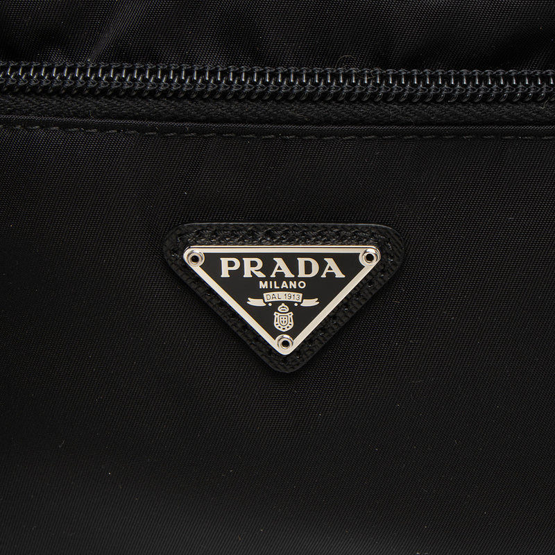 Prada Re-Nylon Cosmetic Pouch (SHF-RzvEwA)