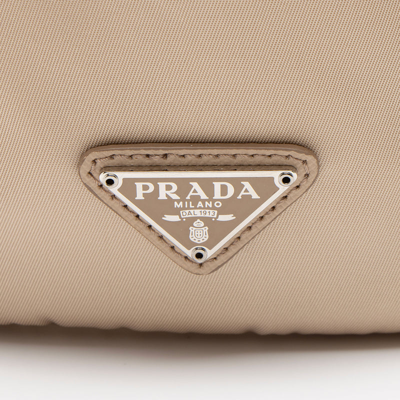 Prada Re-Nylon Pouch (SHF-sil0mX)