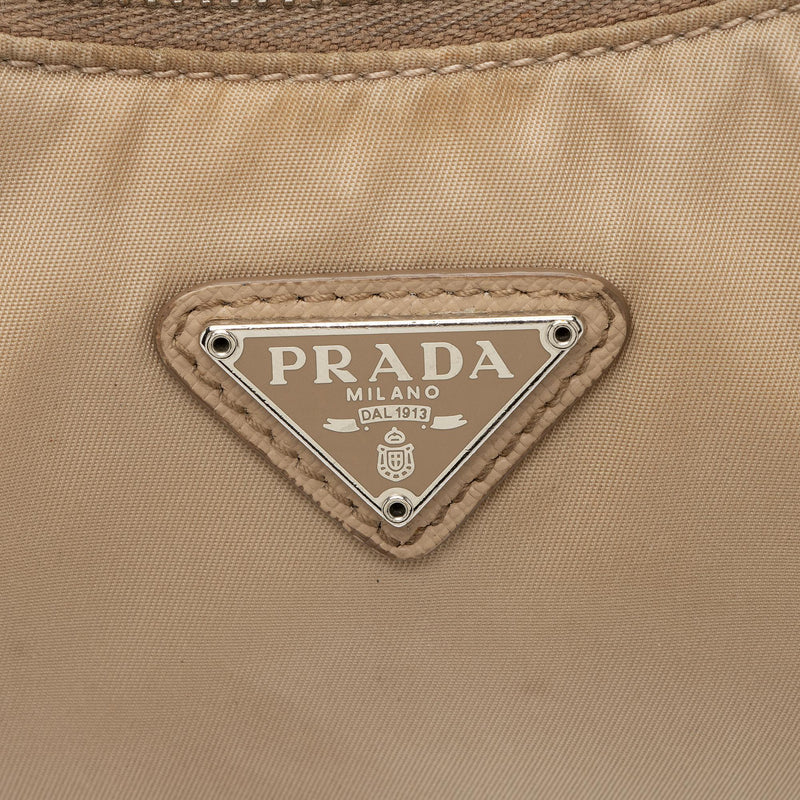 Prada Tessuto Re-Edition 2005 Crossbody Bag (SHF-oTDtmK) – LuxeDH