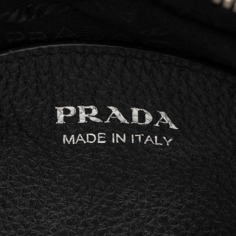 Prada Vitello Daino Double Zip Camera Bag (SHF-HrhHCy)