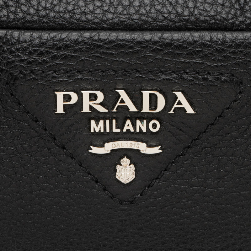 Prada Vitello Daino Double Zip Camera Bag (SHF-HrhHCy)