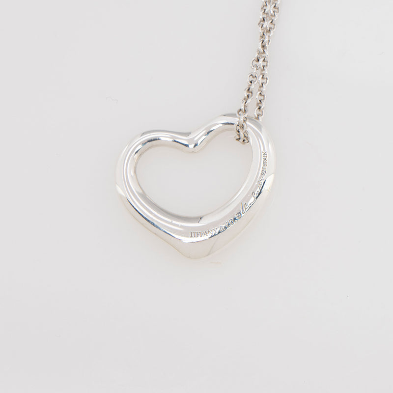 Tiffany & Co. Elsa Peretti Sterling Silver Open Heart 22mm Necklace (SHF-UcRYFA)