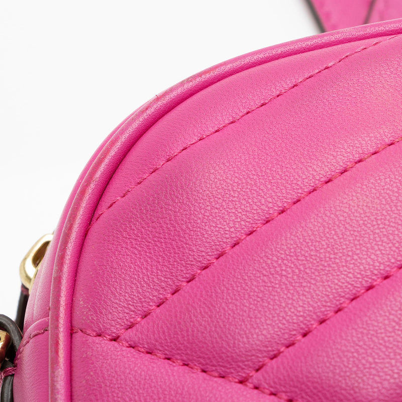 Tory Burch Kira Small Chevron Camera Bag For Women (Pink, OS)