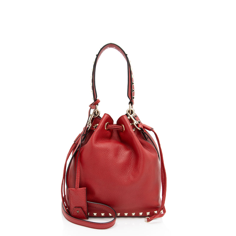 Valentino Grained Calfskin Rockstud Small Bucket Bag (SHF-nQUApl)