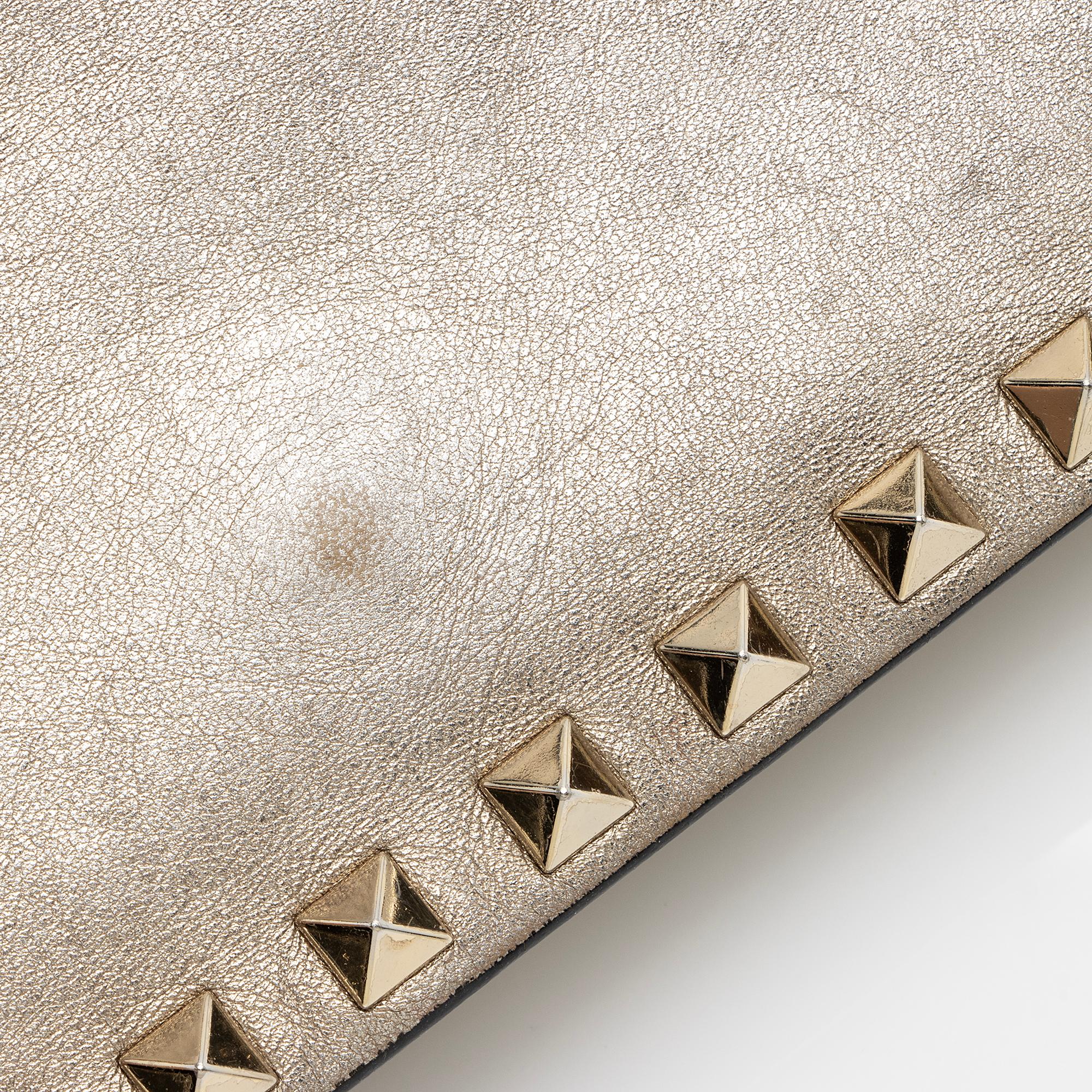 Valentino Metallic Nappa Leather Rockstud Clutch (SHF-23144)