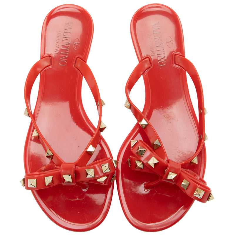 Valentino Garavani Rockstud Jelly Sandals In Red