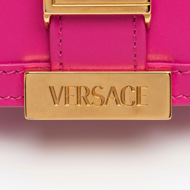 Versace Leather Greca Goddess Bi-Fold Chain Wallet (SHF-uBZwny)