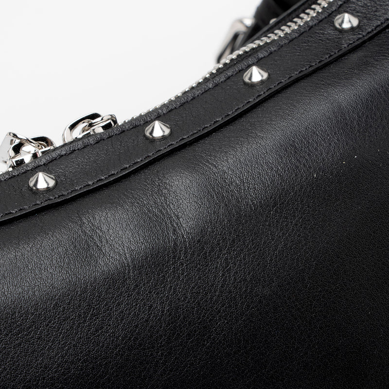 Versace Studded Leather Repeat Hobo (SHF-yeeQmI)