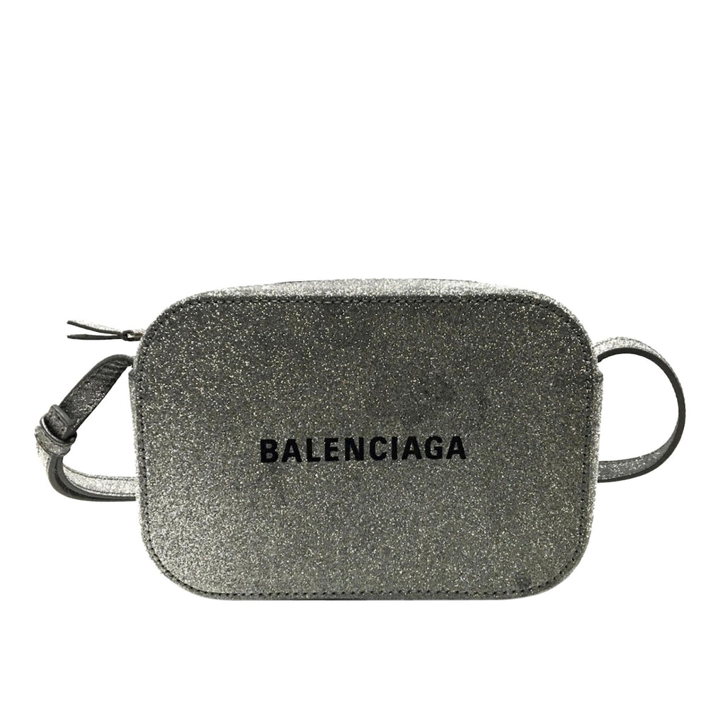 Balenciaga Everyday XS Camera Bag (SHG-35597) – LuxeDH