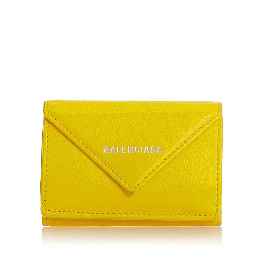 Overfrakke der samvittighed Balenciaga Papier Leather Compact Wallet (SHG-25198) – LuxeDH