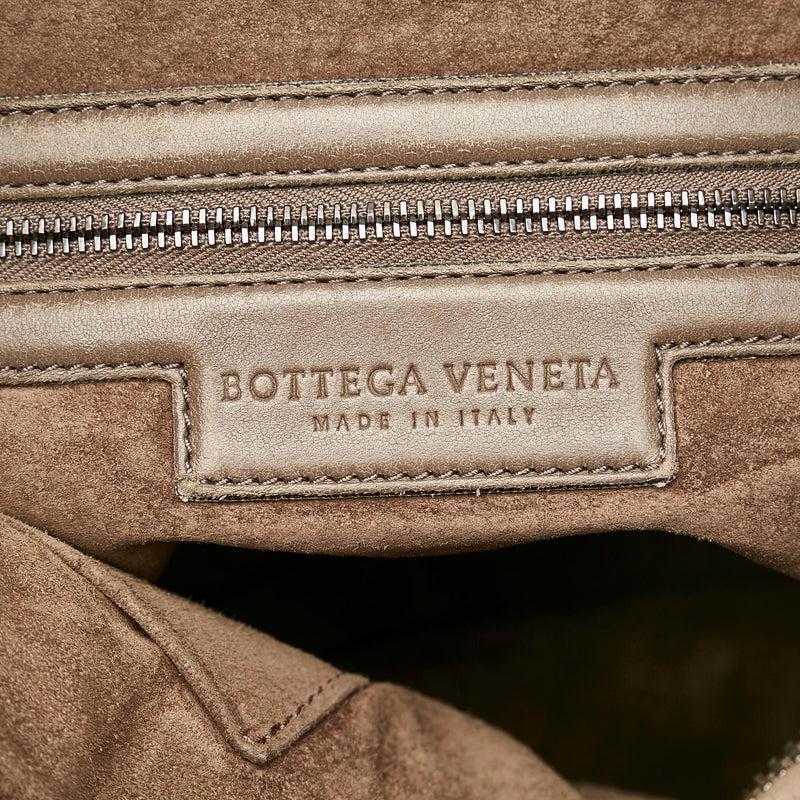 Bottega Veneta Intrecciato Leather Hobo Bag (SHG-34063) – LuxeDH