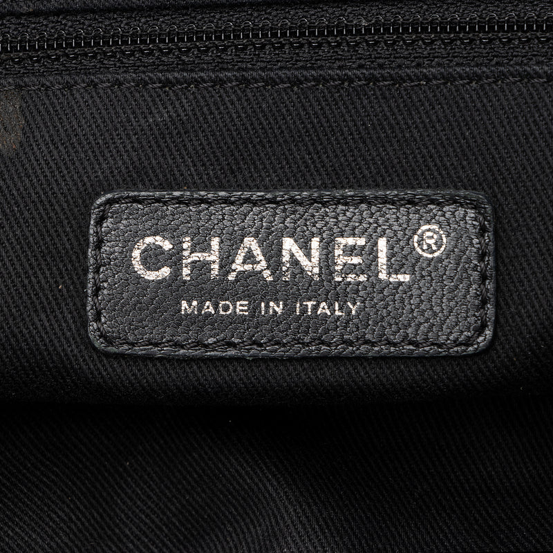 Chanel Caviar Leather Timeless CC Pochette (SHF-19704) – LuxeDH