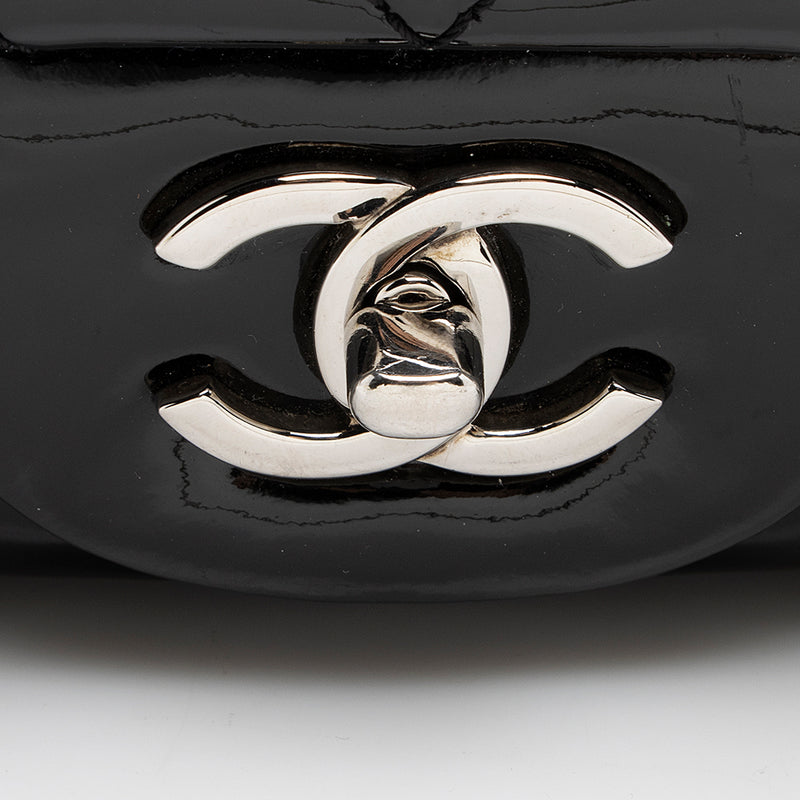 Chanel Small Chevron Lambskin Single Flap (SHG-P98Q6l) – LuxeDH