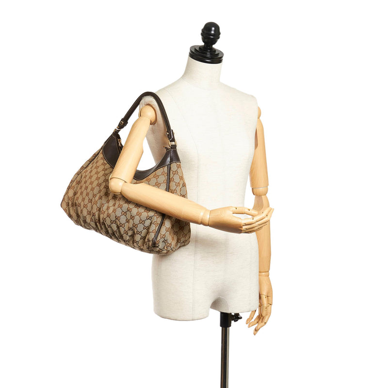 Gucci GG Canvas Abbey D-Ring Shoulder Bag (SHG-34771) – LuxeDH