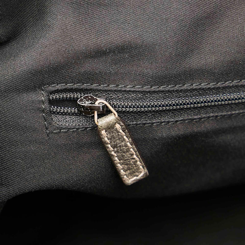 Gucci GG Canvas Heart Bit Tote Bag (SHG-32999) – LuxeDH