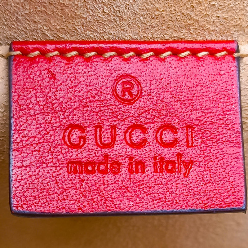 Gucci GG Supreme Apple Padlock Shoulder Bag (SHG-35947) – LuxeDH