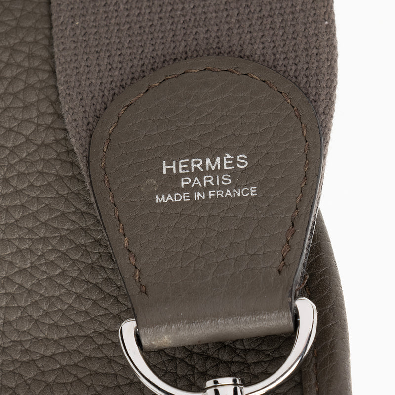 Hermes Evelyne 3 PM Shoulder Bag Gold Taurillon Clemence FP□P 97856