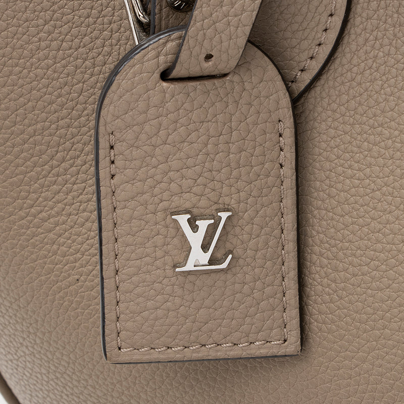 Louis Vuitton Milla Handbag Veau Nuage Calfskin MM Neutral 75951484