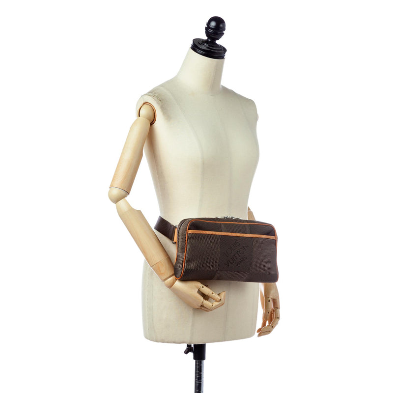 Louis Vuitton Acrobate Waist Bag E2308874 – Arken Luxury
