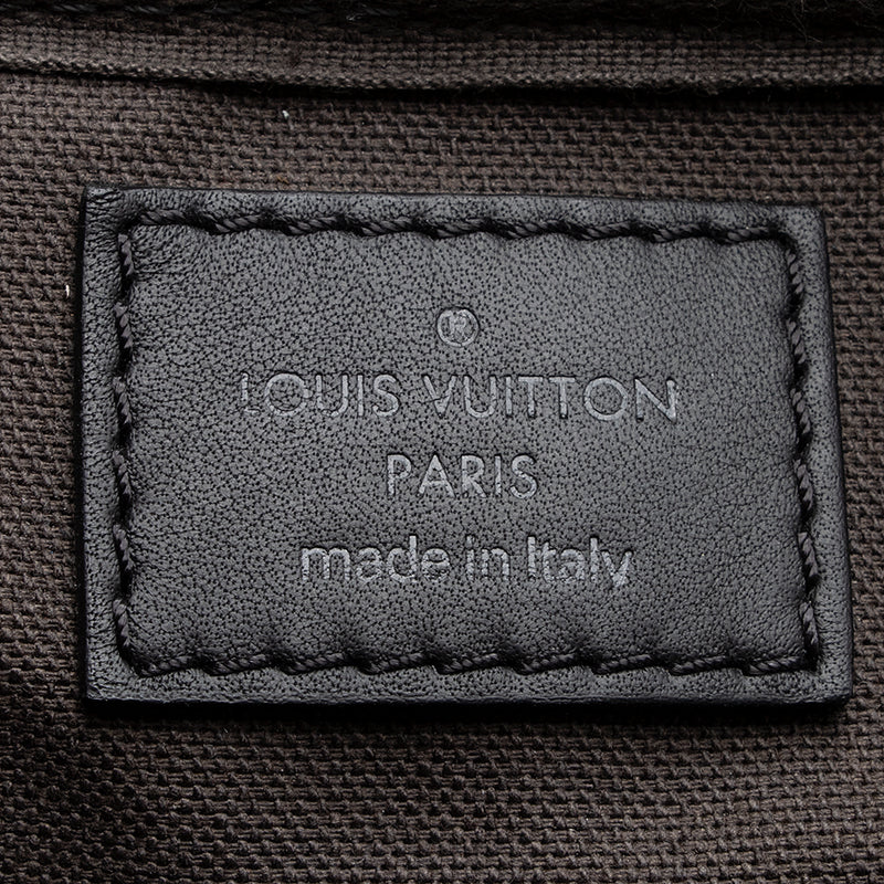 Utility belt bag Louis Vuitton Brown in Plastic - 26058568