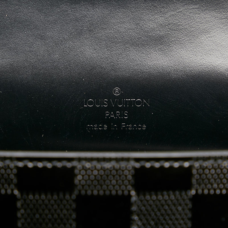 2000 Louis Vuitton Cabaret Bordeaux Varnish Crossbody Bag