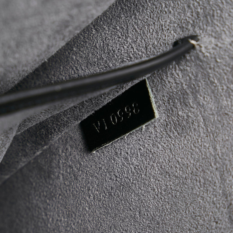 Louis Vuitton Epi Demi-Lune (SHG-34519) – LuxeDH