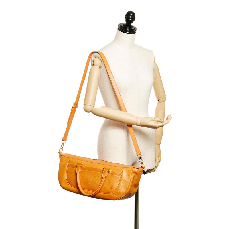 Bréa leather handbag Louis Vuitton Beige in Leather - 27474189