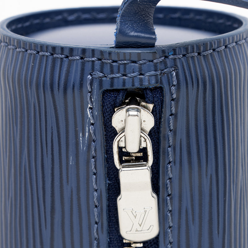 Louis Vuitton Epi Leather Round Pochette (SHF-17463) – LuxeDH