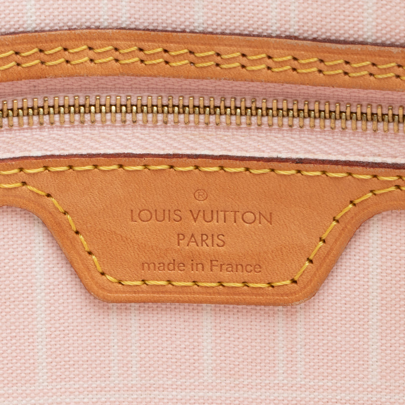 Louis Vuitton Giant Monogram Canvas Neverfull MM Pochette (SHF-6rCN8J) –  LuxeDH