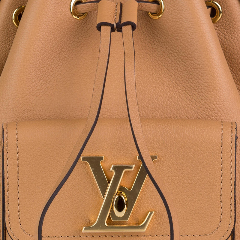 Louis Vuitton Leather Lockme Bucket mm