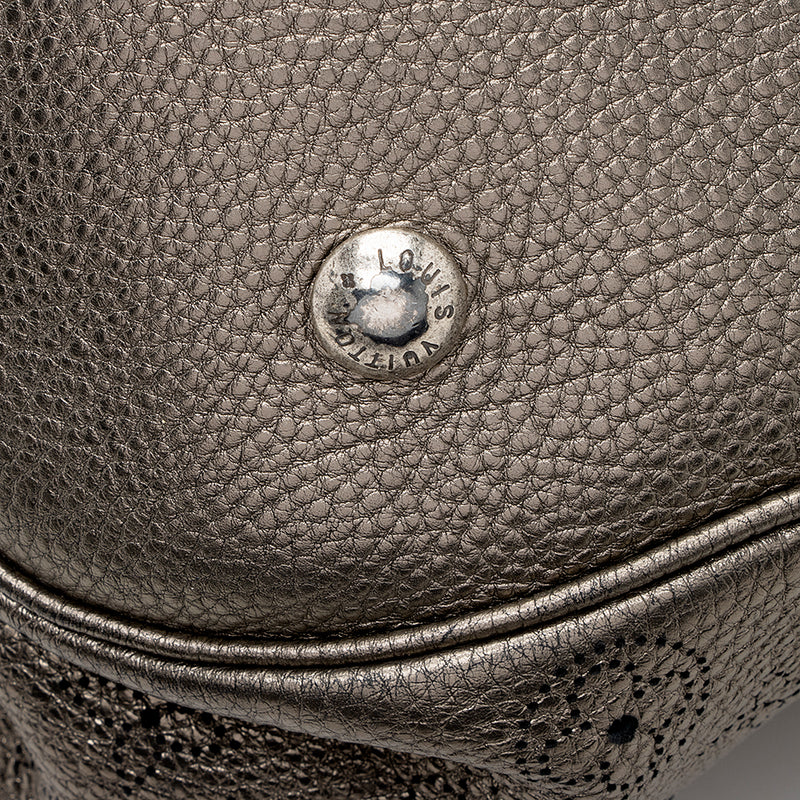 Louis Vuitton Embossed Grained Leather Maida Hobo (SHF-21160) – LuxeDH