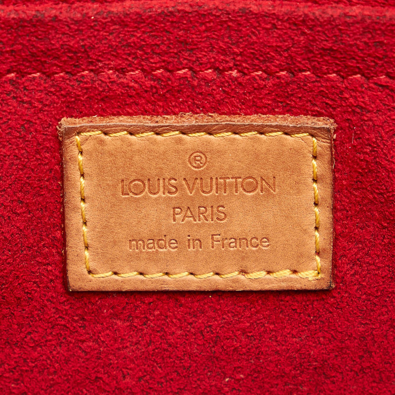 Louis Vuitton Monogram Garden Coussin PM (SHG-xfSq0j) – LuxeDH