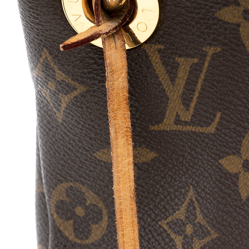 Louis Vuitton Monogram Canvas Artsy MM Shoulder Bag (SHF-21914) – LuxeDH