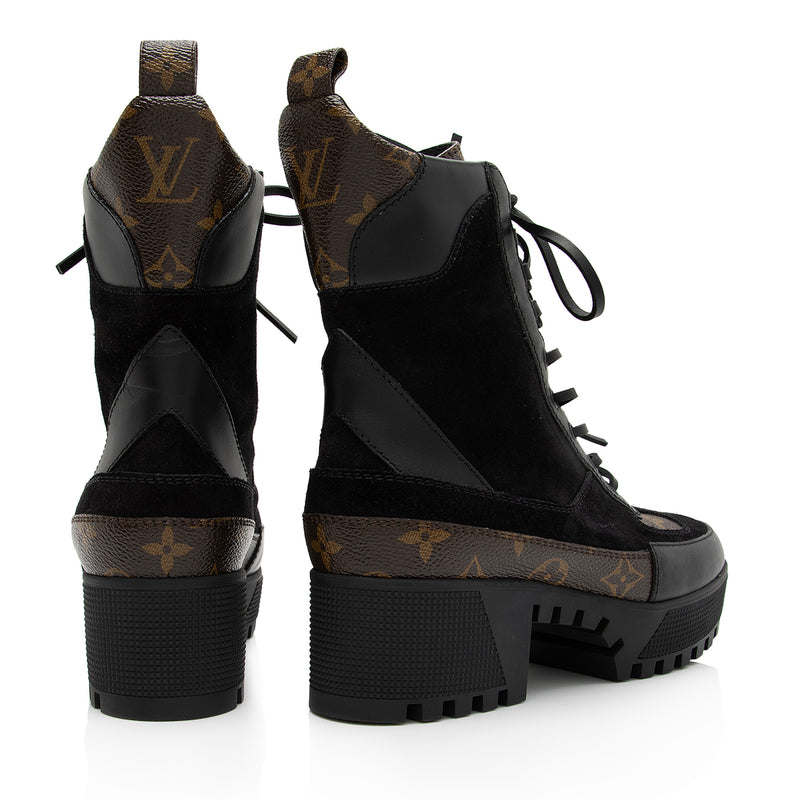Louis Vuitton  A Pair of Laureate Deser Ankle Boots in Brown