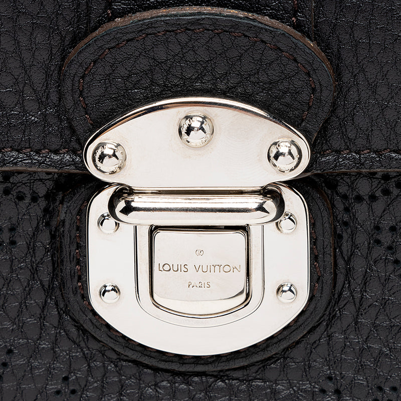 Louis Vuitton Amelia Wallet Mahina Leather at 1stDibs