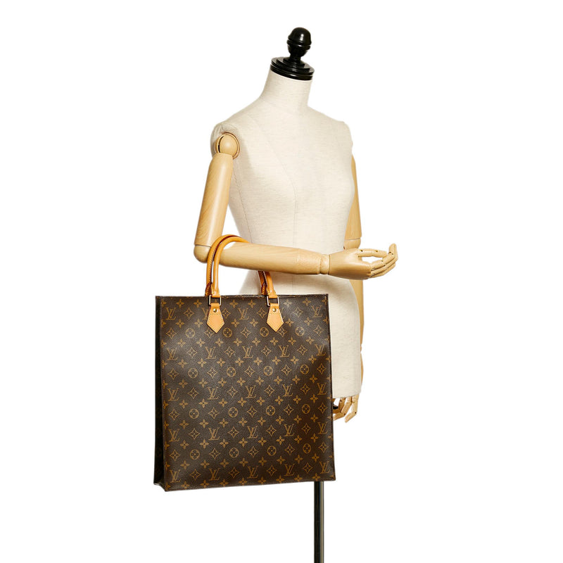 Louis Vuitton Monogram Sac Plat (SHG-32937)