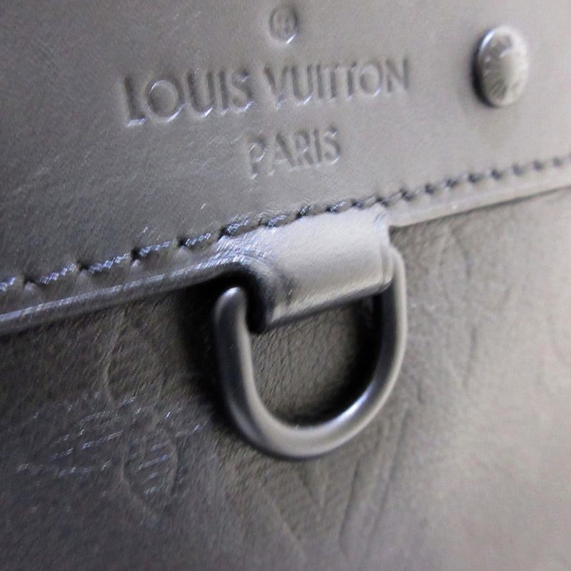 Louis Vuitton Monogram Shadow Discovery Pochette (SHG-34311) – LuxeDH