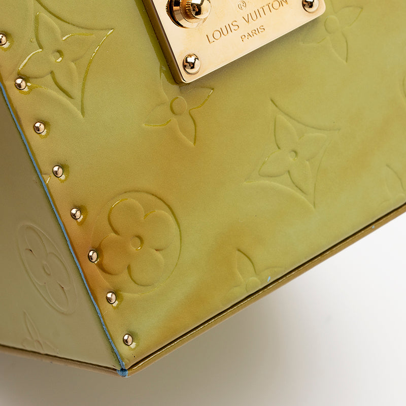 Louis Vuitton Monogram Vernis Bleeker Box Satchel - FINAL SALE (SHF-15 –  LuxeDH