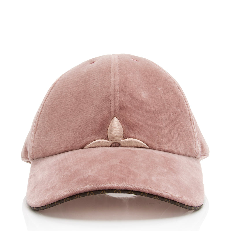 Leather cap Louis Vuitton Pink size L International in Leather