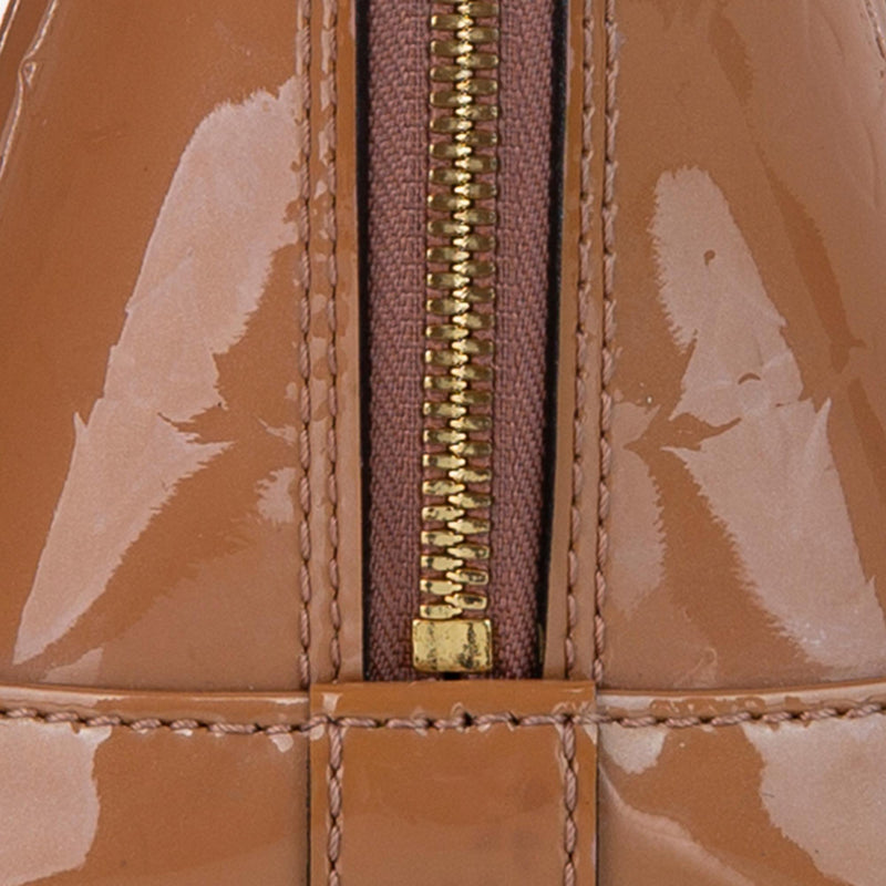 Louis Vuitton Vernis Alma handbag color beige Ladies branded