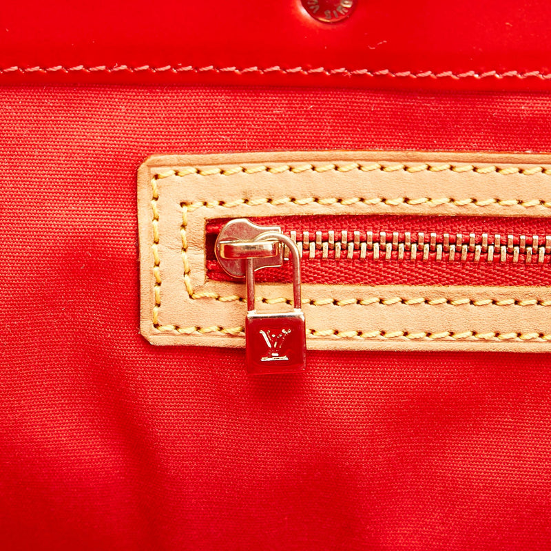 Louis Vuitton Louis Vuitton Reade GM Red Vernis Leather Handbag