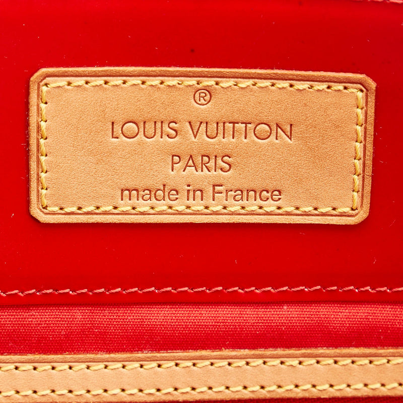 Sold at Auction: Louis Vuitton, Louis Vuitton Red Monogram Vernis Reade GM