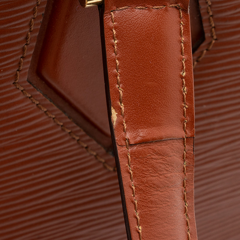 Louis Vuitton Epi Leather Twist Wallet - FINAL SALE (SHF-18679) – LuxeDH