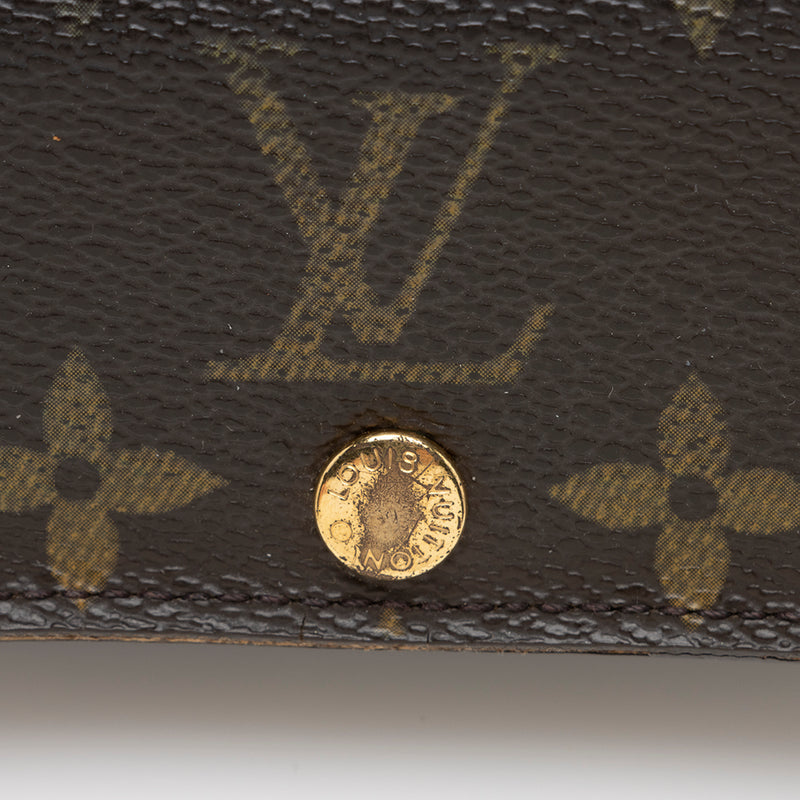 Louis Vuitton, a monogram canvas key holder and a card holder. - Bukowskis